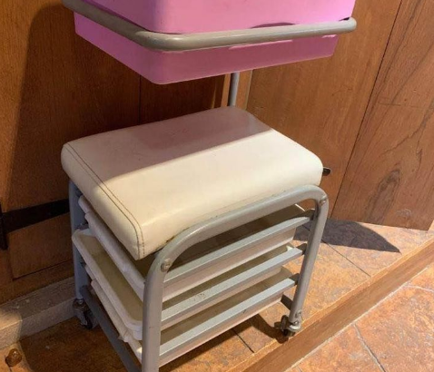 Ladies salon furniture for sale