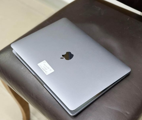 MacBook Pro 2020 Core i5 32/512gb For Sale