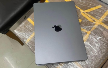 MacBook Pro 2021 M1 max 32/1tb 14-inch for sale