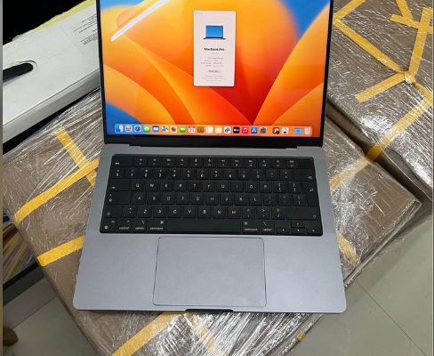 MacBook Pro 2021 M1 max 32/1tb 14-inch for sale