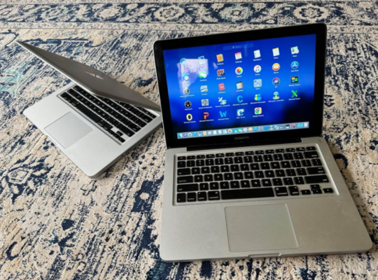 MacBook pro 1278 model For Sale