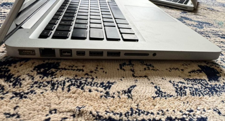 MacBook pro 1278 model For Sale