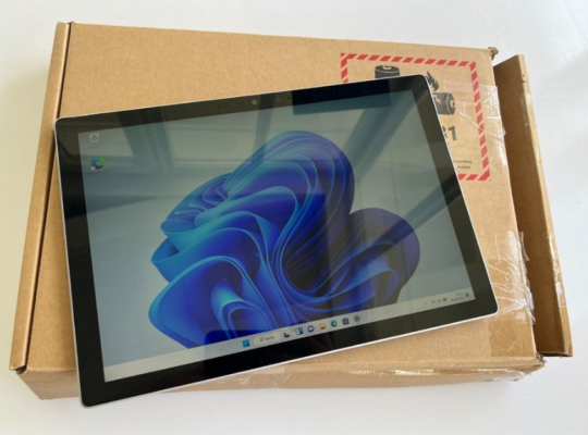 Microsoft Surface Pro 7 i5/16gb/256gb For Sale