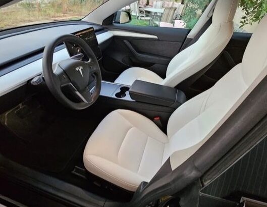 Mercedes C200 full option 2017 Gcc for sale