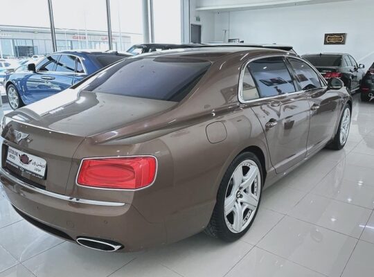 Bentley Flying Spur 2014 Gcc full option for sale