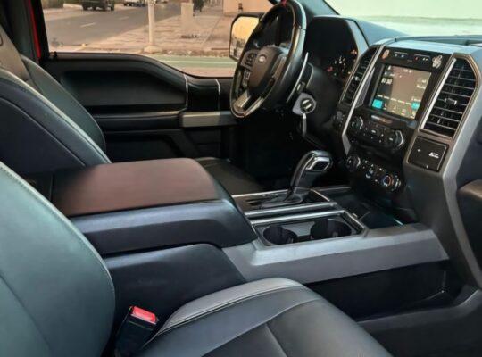 Ford F150 Raptor 2018 Gcc in good condition for s