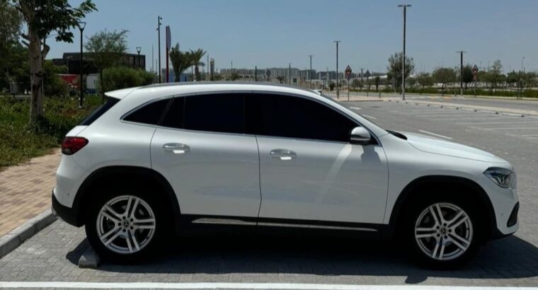 Mercedes GLA 200 full option 2021 Gcc for sale