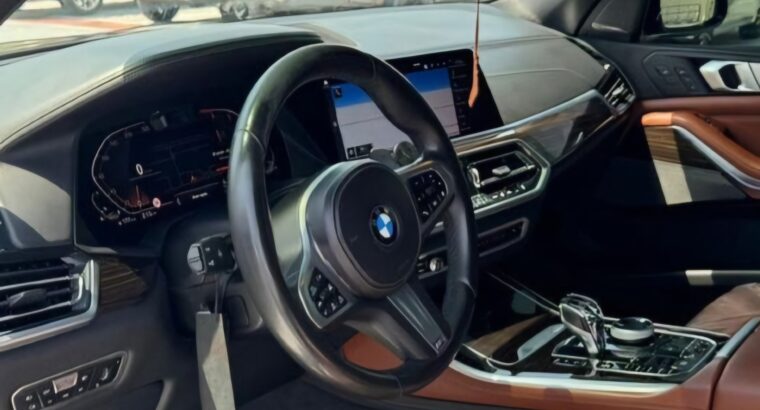 BMW X5 5.0 full option 2019 Gcc for sale