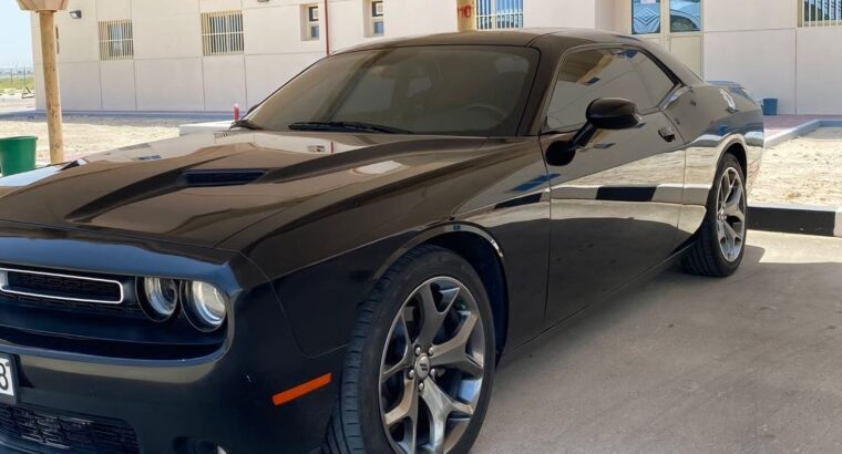 Dodge challenger 2017 Gcc in good condition for sa