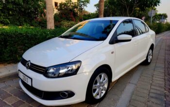 Volkswagen polo 2013 Gcc for sale