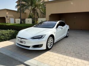 Tesla model S 90 full option 2017 Gcc