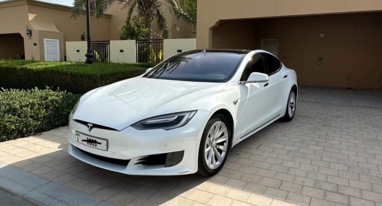 Tesla model S 90 full option 2017 Gcc