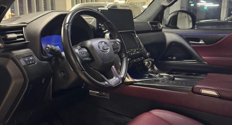 Lexus IS300 full option 2018 in good condition