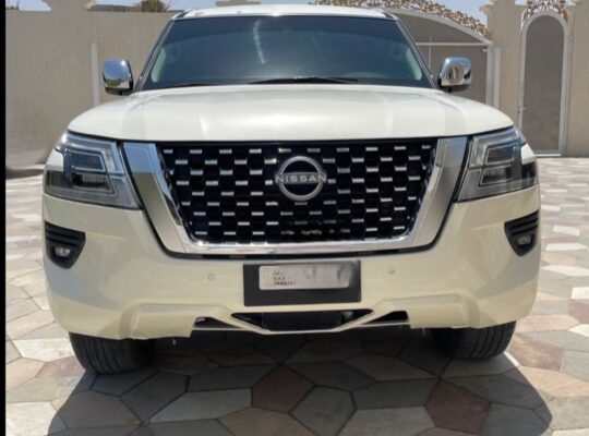 Nissan patrol 2014 mid option for sale