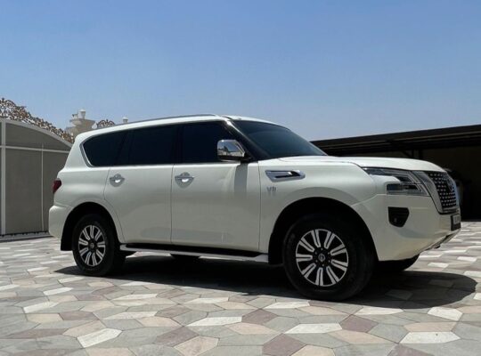 Nissan patrol 2014 mid option for sale