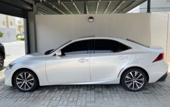 Lexus IS300 full option 2018 in good condition