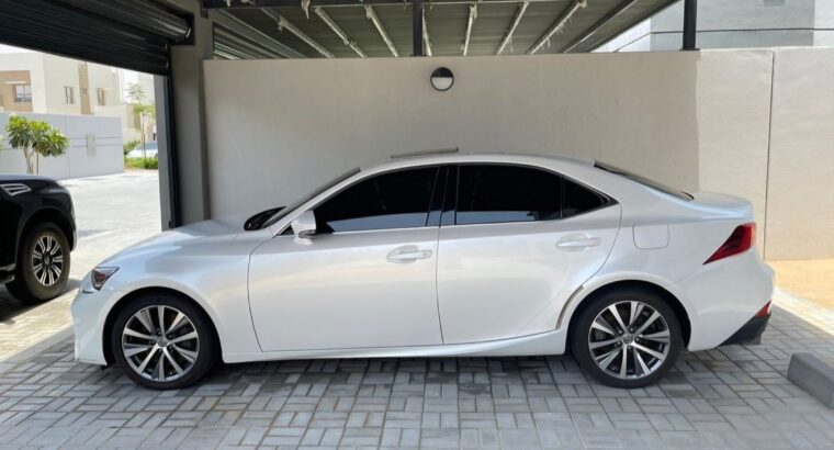 Lexus IS300 full option 2018 in good condition