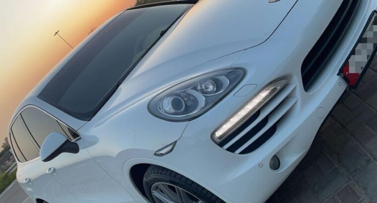Porsche Cayenne 2014 Gcc in good condition