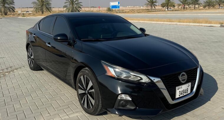 Nissan altima SV 2022 USA imported for sale
