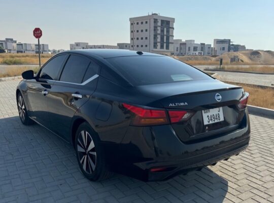 Nissan altima SV 2022 USA imported for sale