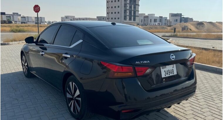 Nissan altima SV 2022 USA imported for sale