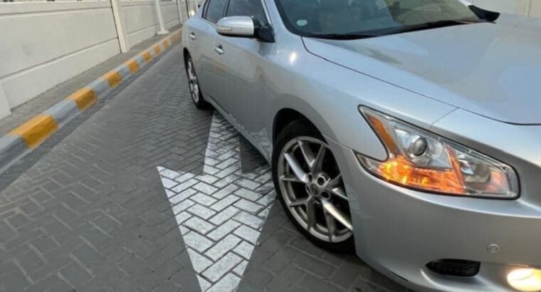 Nissan Maxima 2010 Gcc full option for sale