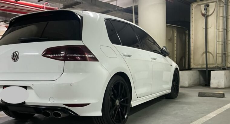 Volkswagen Golf R 2017 Gcc full option