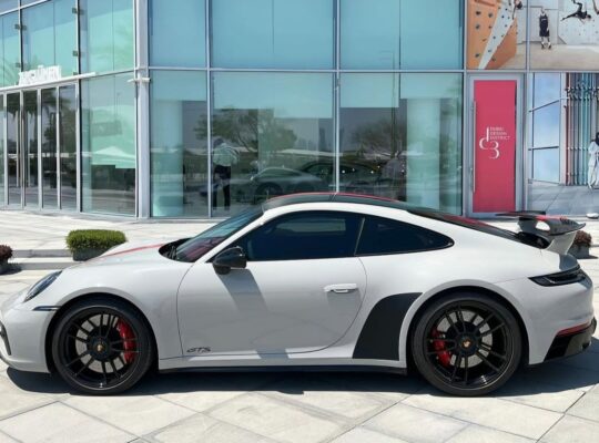 Porsche 911 GTS fully loaded 2020 Gcc for slse