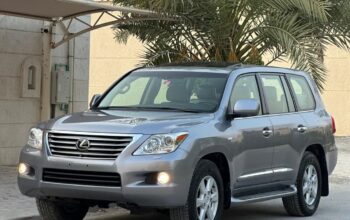 Lexus lx570 Gcc 2010 full option for sale