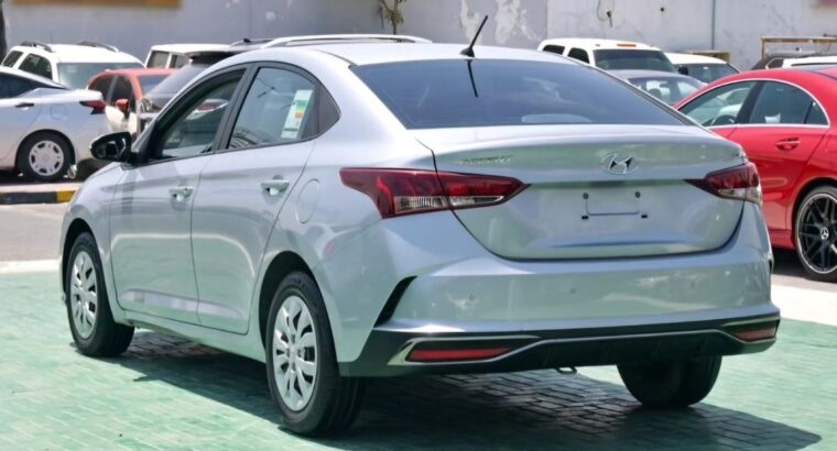 Hyundai Accent 1.6 Gcc mid option 2022 for sale