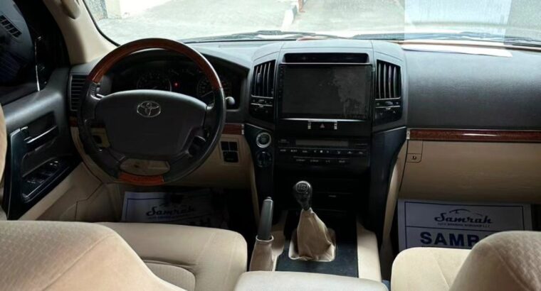 Toyota Land cruiser GXR 2013 in good condition