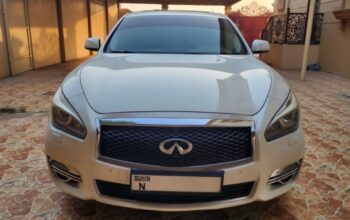 Infiniti Q70 full option 2016 Gcc for sale