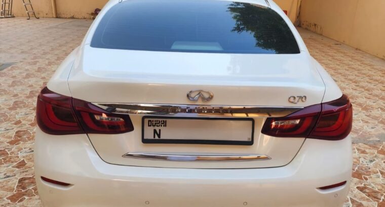 Infiniti Q70 full option 2016 Gcc for sale