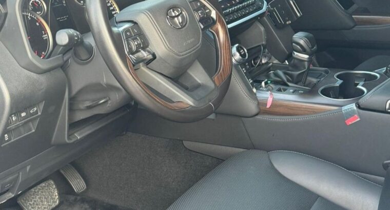 Toyota Land cruiser GXR twin turbo 2022 full optio