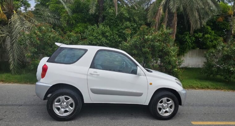 Toyota Rav4 coupe 2001 Gcc for sale
