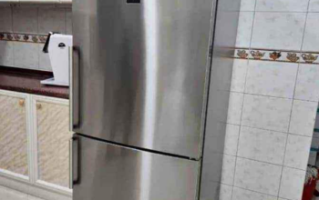 Siemens Refrigerator bottom freezer latest model f