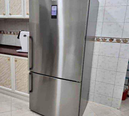 Siemens Refrigerator bottom freezer latest model f