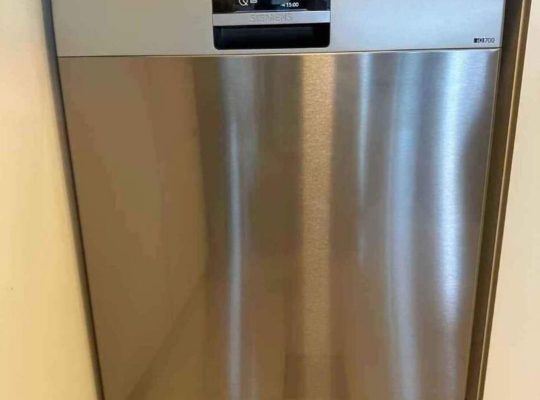 Siemens dishwasher iq700 WiFi for sale