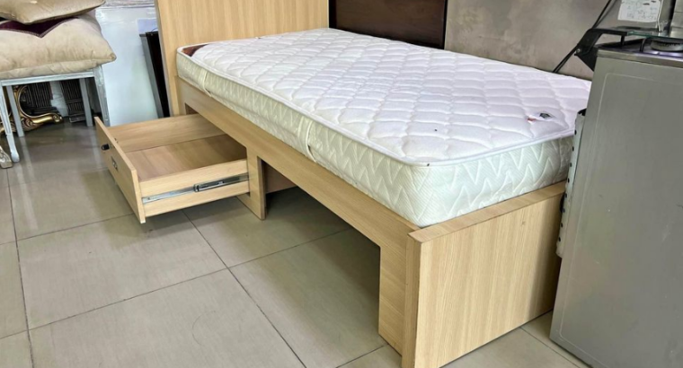 Singel solid storage bed For Sale