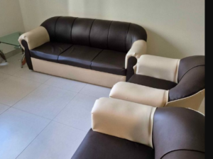 Sofa set and table for sale