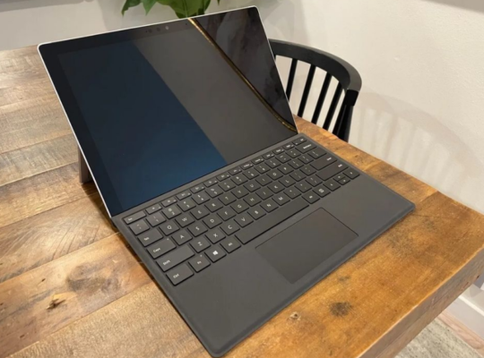 Surface Pro 7+ 11th GEN Core i5/16gb/256gb – 4k to