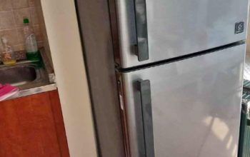 Whirlpool fridge same like new condition for sale