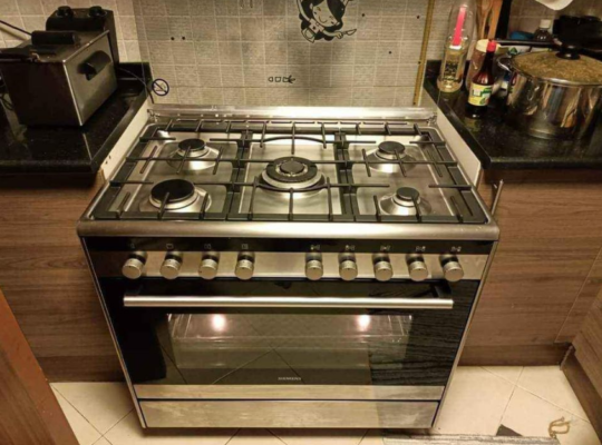 siemens brand 5 burner gas cooker for sale