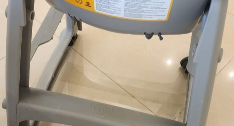 للبيع كراسي أطفال نوعية ممتازة
