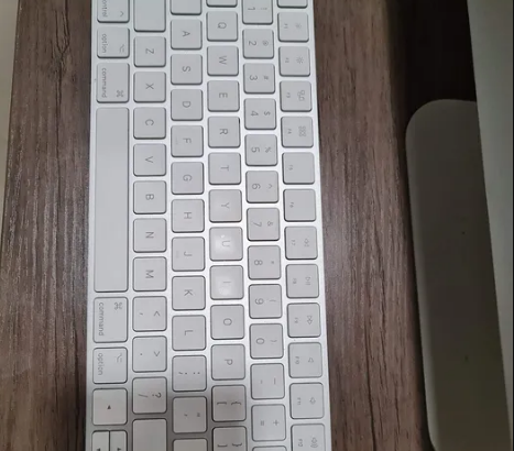 APPLE IMAC 21.5 For Sale