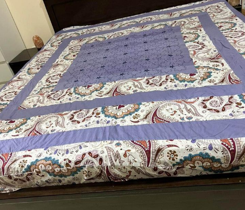 Bed with 2 side tablets for sale