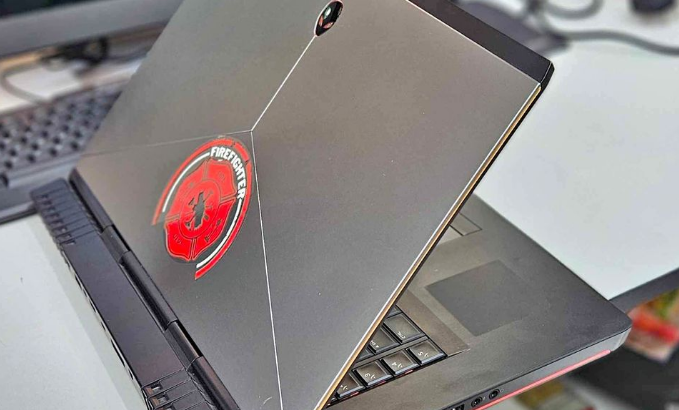 DELL ALIENWARE INTEL CORE 17 7TH GEN FOR SALE