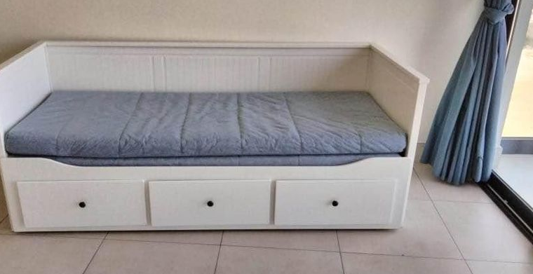Ikea daybed still new condition for sale