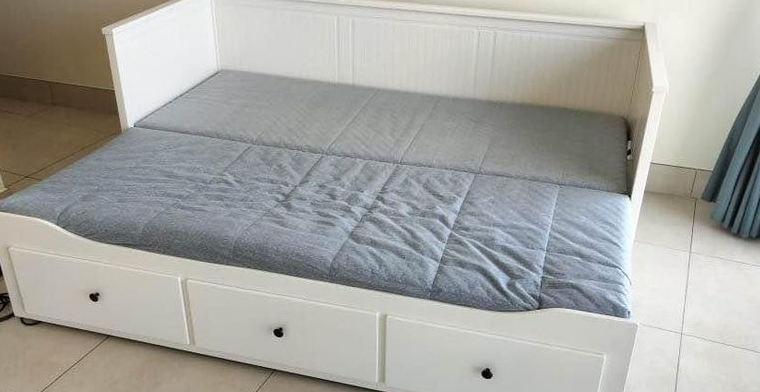 Ikea daybed still new condition for sale