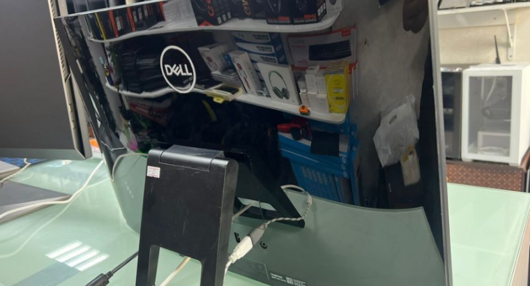 Dell Inspiron 3280 All In One i3-8145U For Sale